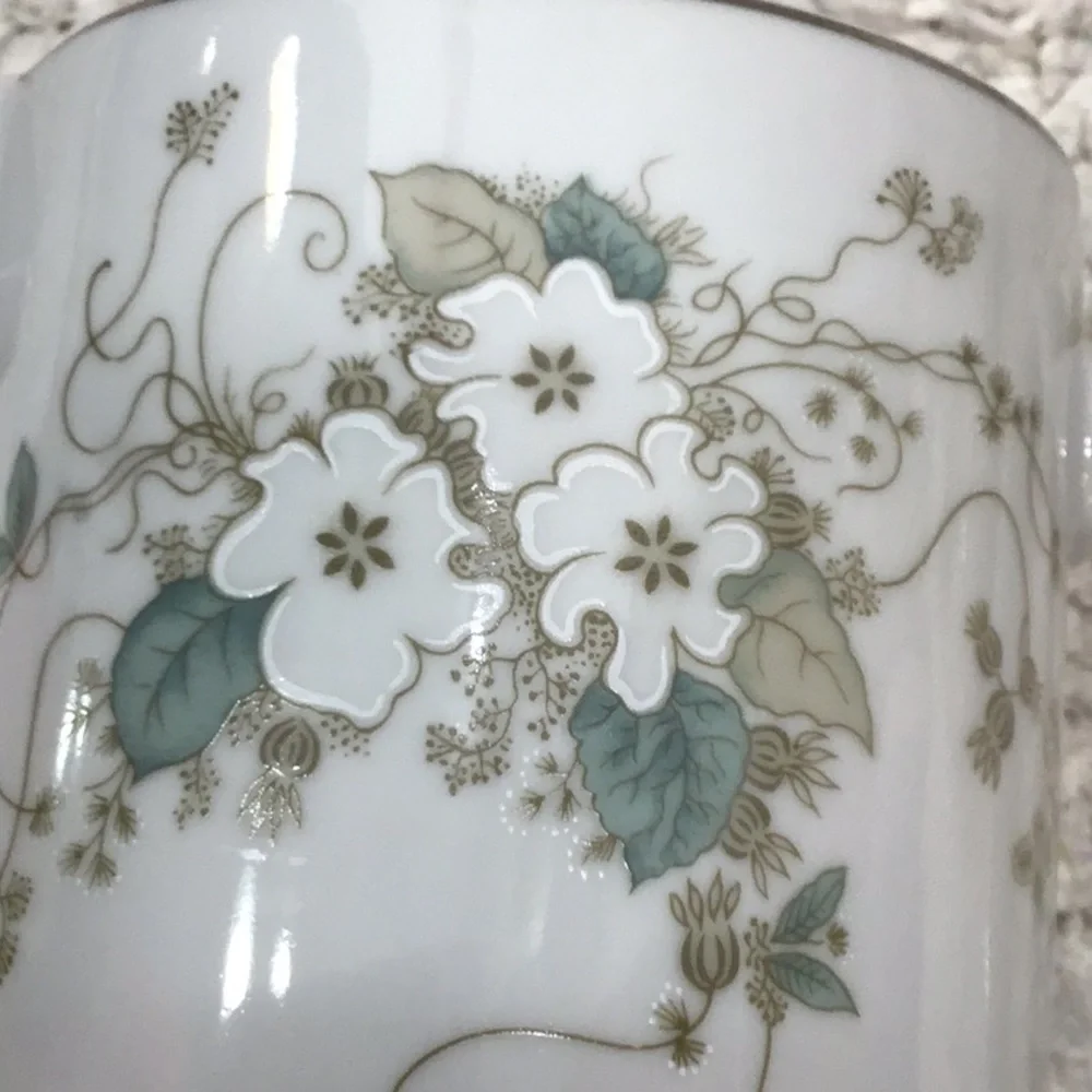 N/A porcelain white